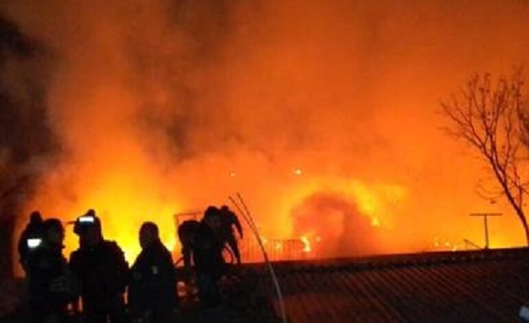 Ardió Casa Huachicolera en El Dendho, Municipio de  Atitaliquia
