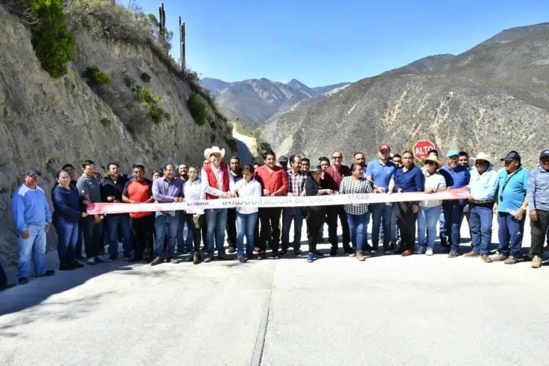 Inauguran la Carretera de Acceso a Grutas Tolantongo, 915 Metros de Pavimentación Hidráulica