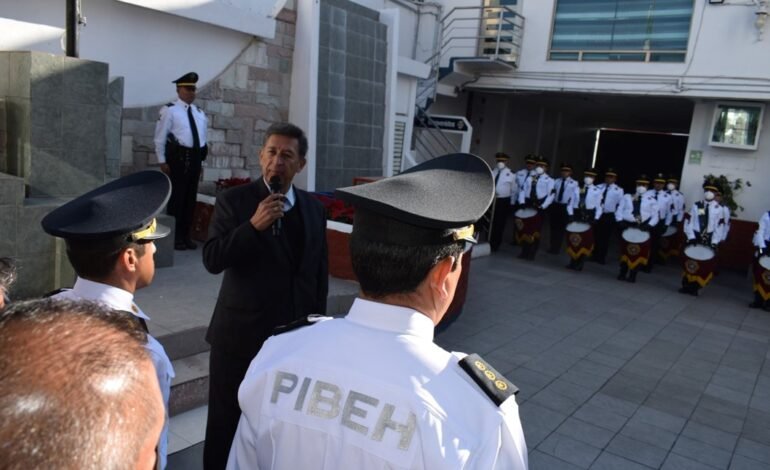 Titular de la Policía Industrial Bancaria Llama a su Personal a Trabajar en Unidad