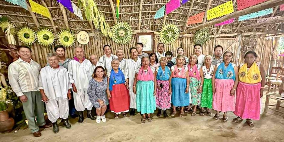 Asiste Hidalgo al Encuentro Cultural Cumbre Tajín 2023