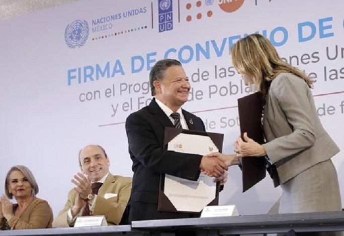 Colaboración e Intercambio, Factor Para Combatir Pobreza: Menchaca