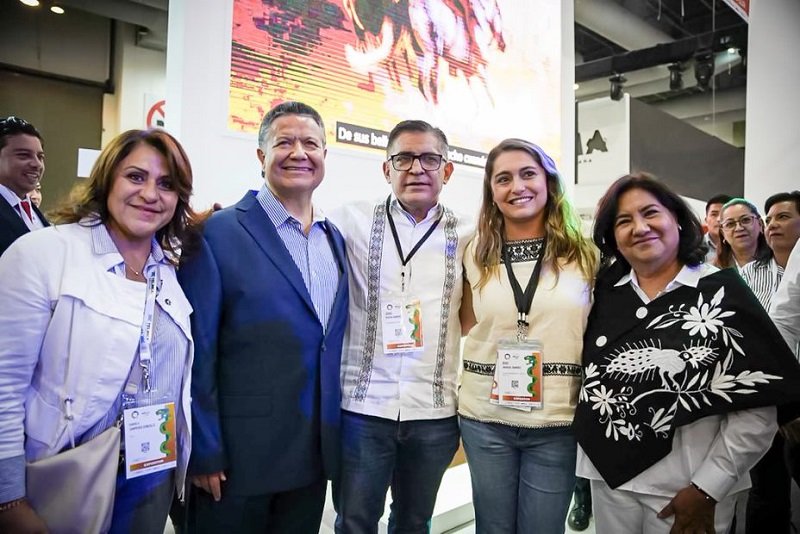 Participa Julio Menchaca en la inauguración de la 47 edición del Tianguis Turístico