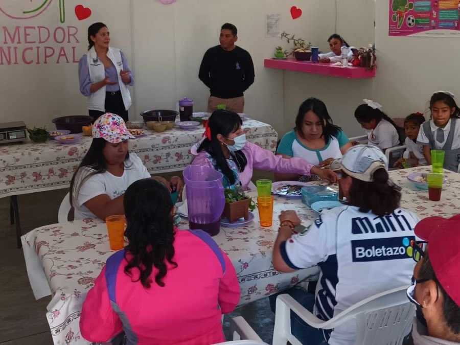 Permanente a Actividad en Los Cinco Comedores Municipales de Tulancingo