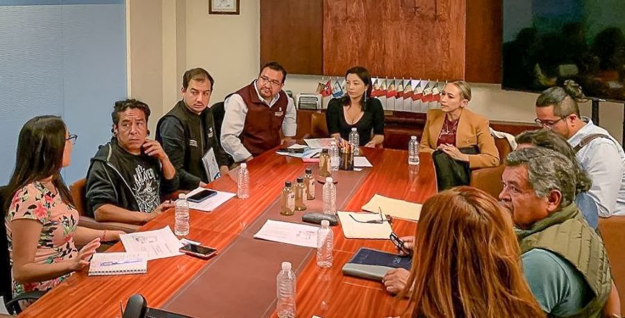 Busca Gobierno de Hidalgo Recuperar Tradición Magueyera en la Entidad con Apoyo de Integrantes de la Academia y Productores