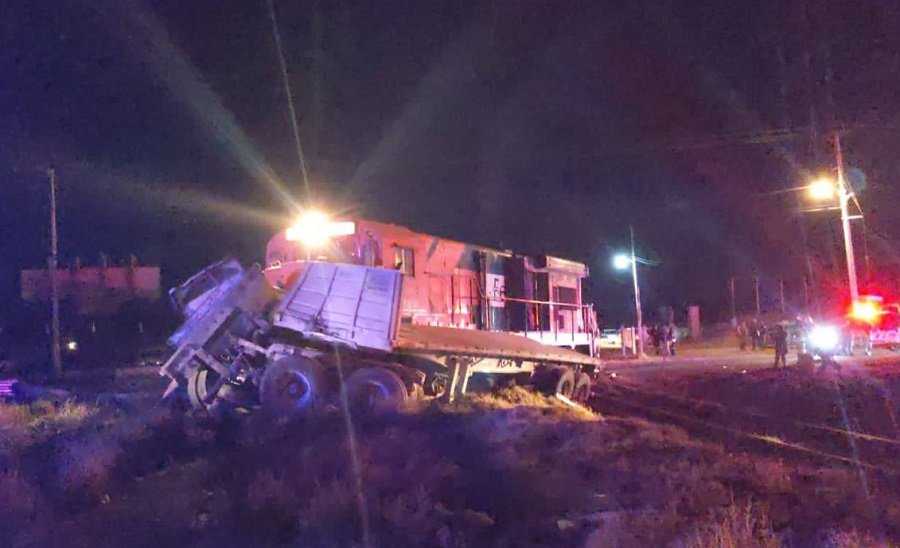 Realizan el Encarrilamiento del Tren que  Choco con un Trailer en el Bulevar Las Torres en Pachuca