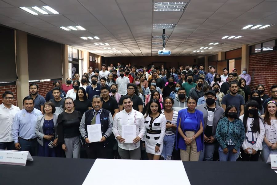 Compromiso con los Jóvenes se Fortalece con la Firma de 14 Convenios: Dos Con Instituciones Educativas, y 12 Con Municipios,