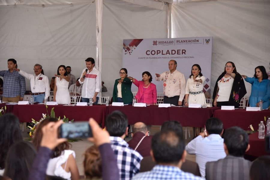 El gobierno de Hidalgo, Atiende De Viva Voz Los Problemas De Sus Habitantes