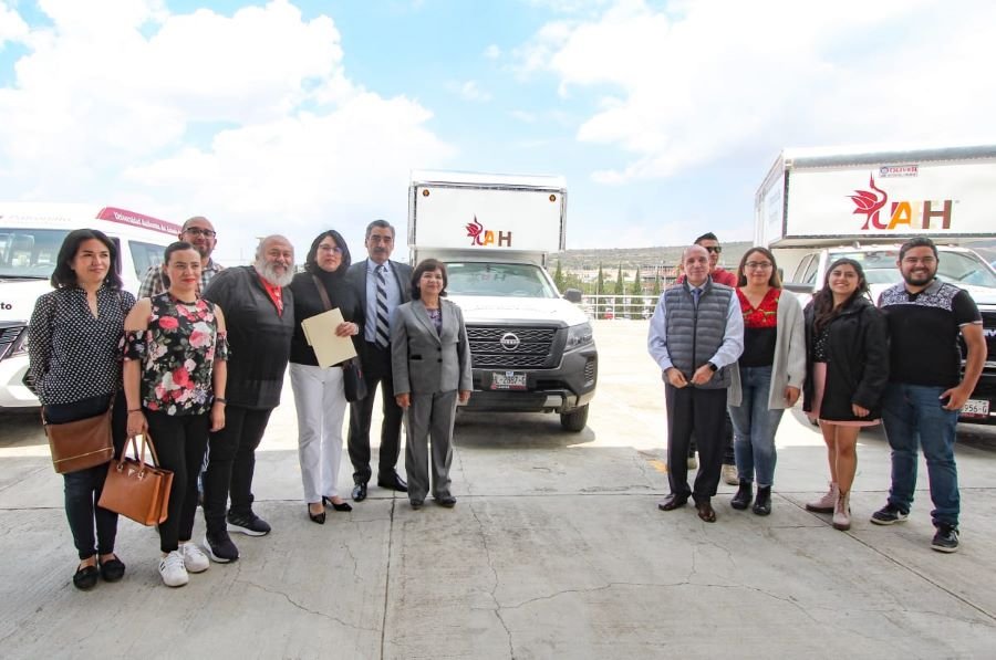 Entrega UAEH Cuatro Unidades de Transporte a Dependencias Universitarias