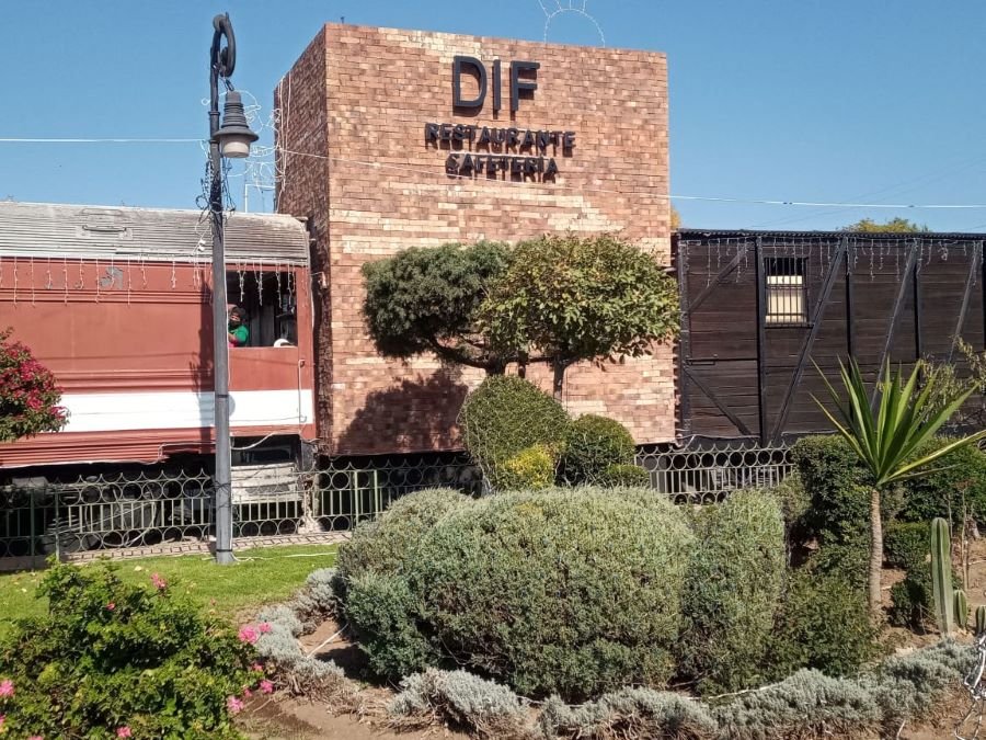 Festejaron 13º  Aniversario de La Cafetería El Vagón