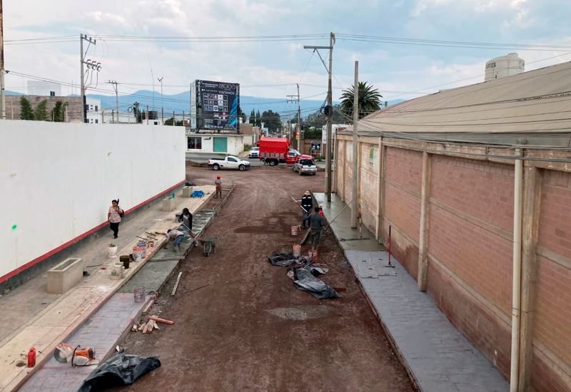 Avanza Proyecto Integral de Mejoramiento Urbano Ejecutado Frente a Plaza Patio