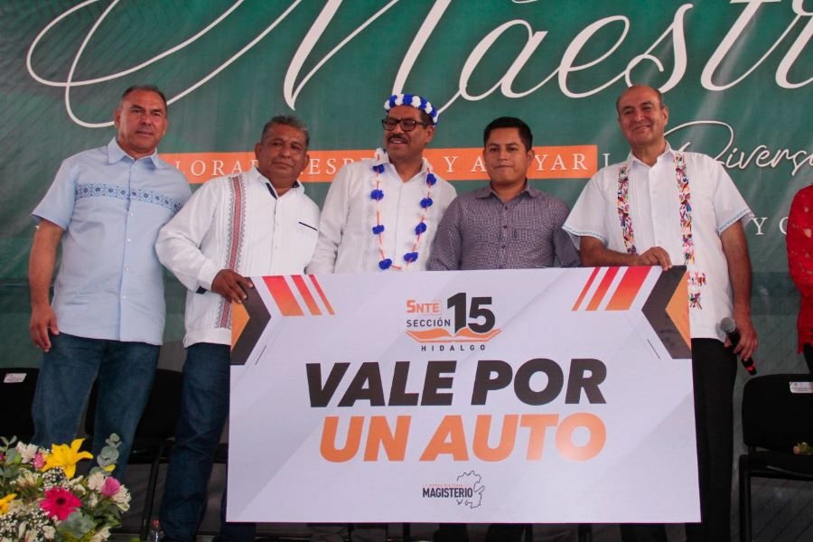 Reconocen a Docentes de Primaria Indígena y Media Superior