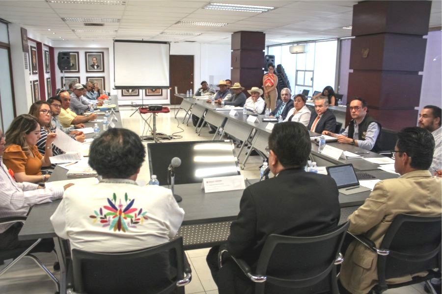 SEGOBH Establece Mesa de Diálogo Entre Ejidatarios del Valle del Mezquital