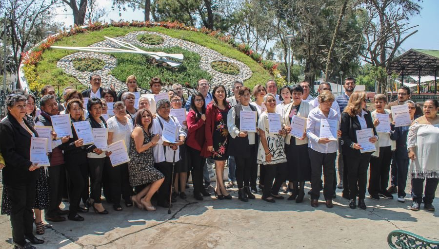 Se gradúan 41 personas de Nueve Municipios  en el curso de Envejecimiento Exitoso