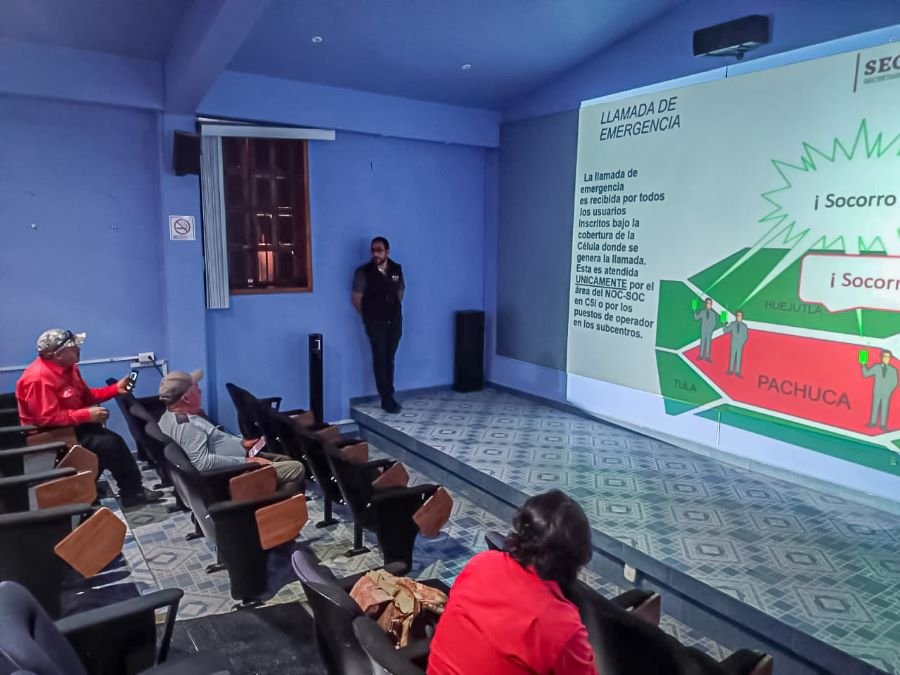 Brigadistas de Semarnath Recibieron  Capacitación en Materia de Radiocomunicación