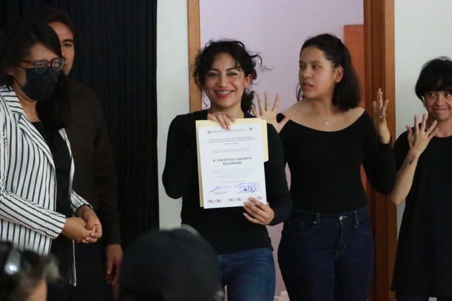 Clausuran taller de expresión corporal “Remembranzas corporales”