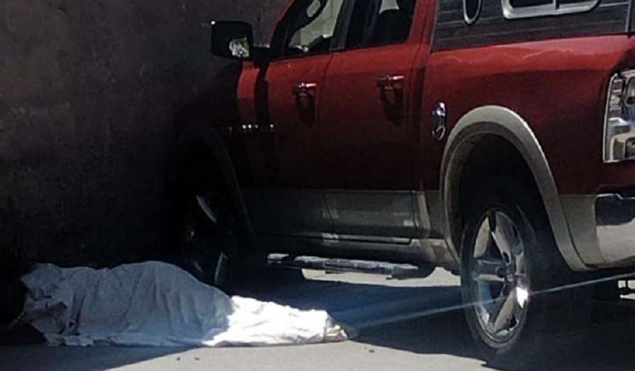 Desde una Motocicleta Acribillaron  a un Hombre, en Taxhuada Murio