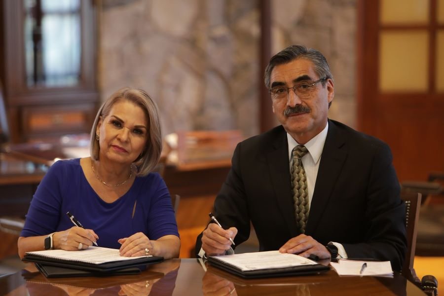 Firman Poder Judicial y UAEH Convenio Para Titulación Con Evaluación Teórico-Práctica