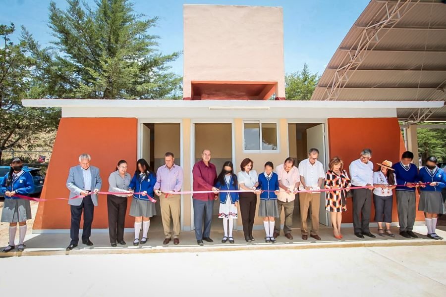 Natividad Castrejón Visitó Escuelas de la Comarca Minera