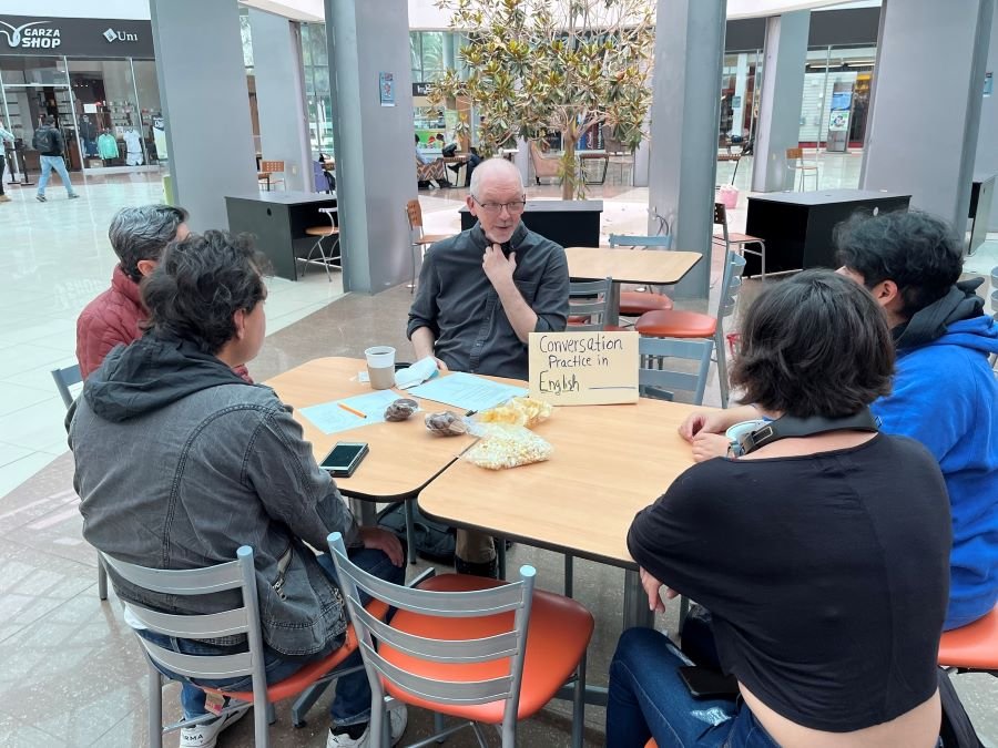 Ofrece Centro de Lenguas UAEH Club de Conversación de Inglés Gratis