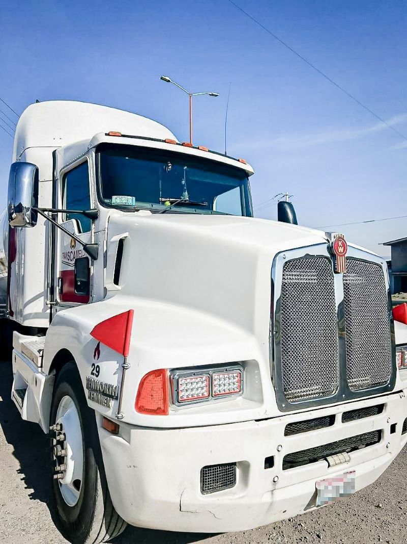 Aseguran Tractocamión con 13 Mil Litros de Gas LP, el Conductor No Justifico la Legalidad del Combustible