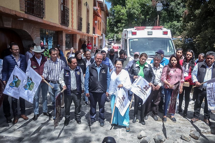 SIPDUS da banderazo a camino empedrado y anuncia 2 obras más en Pueblo Mágico