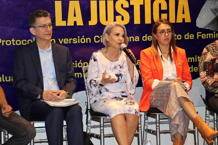“Seguiremos fortaleciendo el trabajo en favor de las mujeres”: Rebeca Aladro
