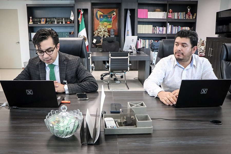 Capacitan a contralores internos respecto a mecanismos y técnicas para atender denuncias