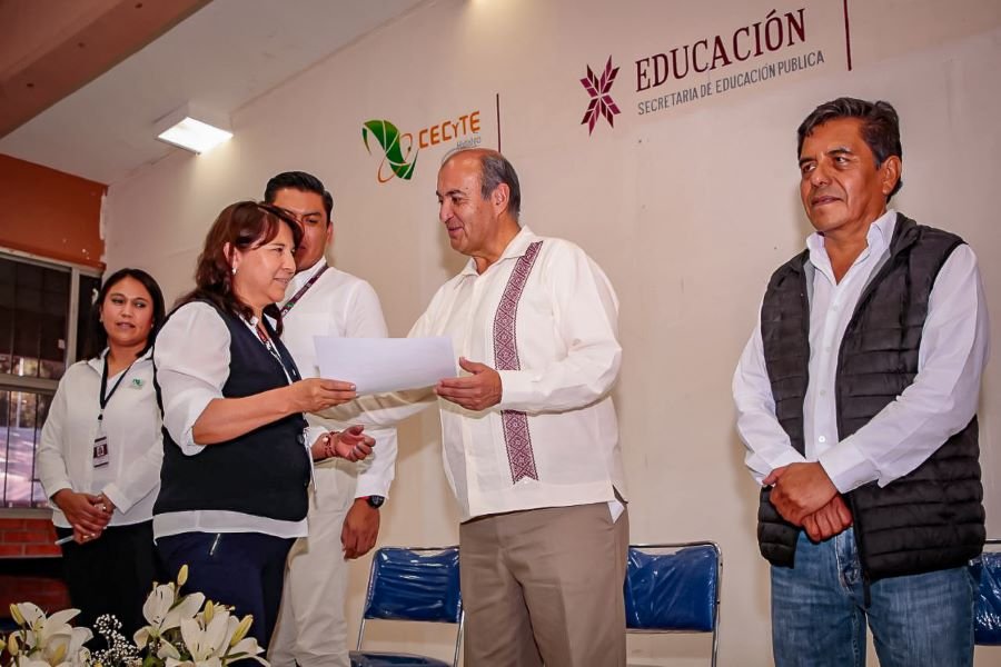 Prioridad del Gobierno de Hidalgo, Conocer de Primera Mano Necesidades de los Centros Educativos de Todas Las Regiones.