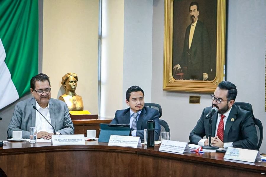 La Gente Nos Exige Desaparecer Privilegios: Alejandro Velázquez