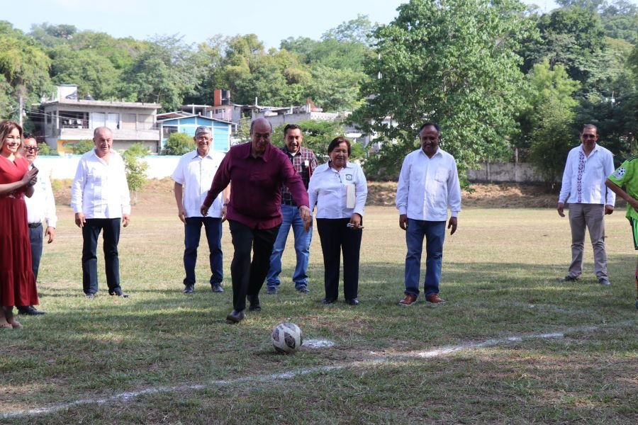 Natividad Castrejón Inauguró Polideportivo y Edificio de Laboratorio Pesado en la UPH