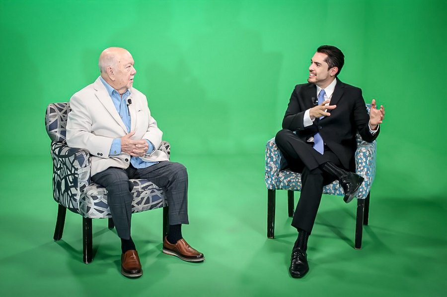 Sergio Corona Como Orgulloso Pachuqueño, Expone Vivos Recuerdos de su Infancia en Pachuca en “La Entrevista” en RyTV de Hidalgo