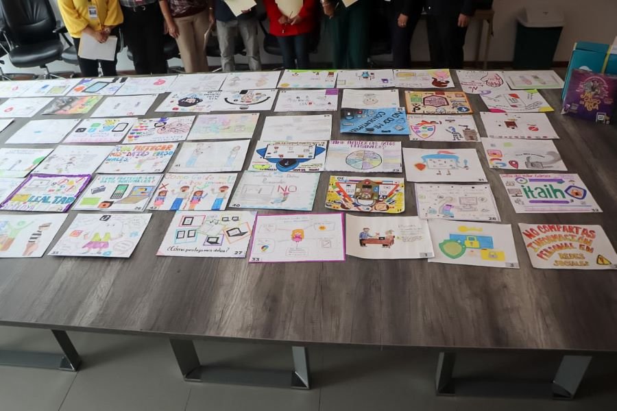 10º Concurso de Transparencia y Combate a la Corrupción denominado, “Cuidando mis datos personales, me protejo”.