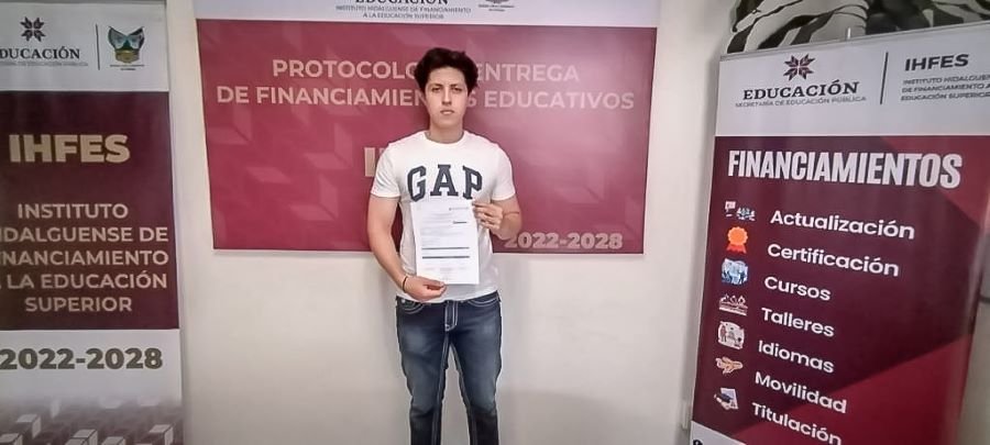 Facilita Gobierno de Hidalgo Movilidad Internacional a Estudiantes de la UPMH Para Realizar Proyecto Aeronáutico