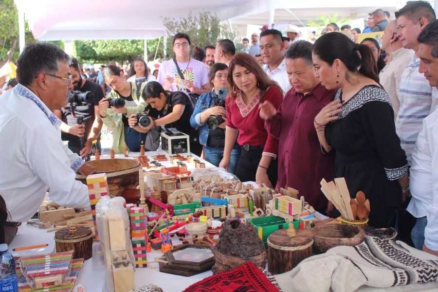 “Impulso a Las Personas Artesanas Como Nunca Antes, Dispone el Gobernador Julio Menchaca”: Sebiso