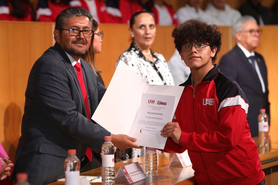 Preparatoria 4 de UAEH conmemora cuatro décadas de excelencia educativa