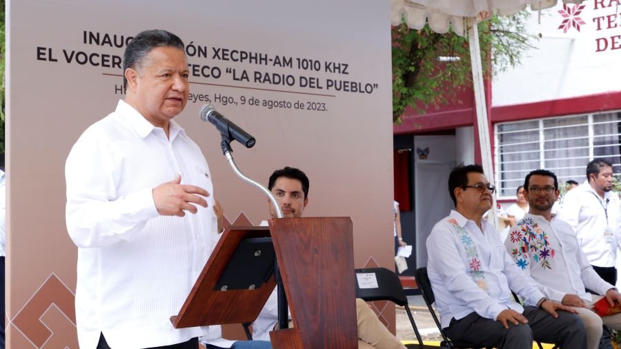 ¡Compromiso cumplido! Menchaca Salazar Recupera Estación de Radio Para la Huasteca