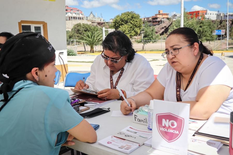 Acerca CJMH Servicios de Calidad a Mujeres en Situación de Violencia