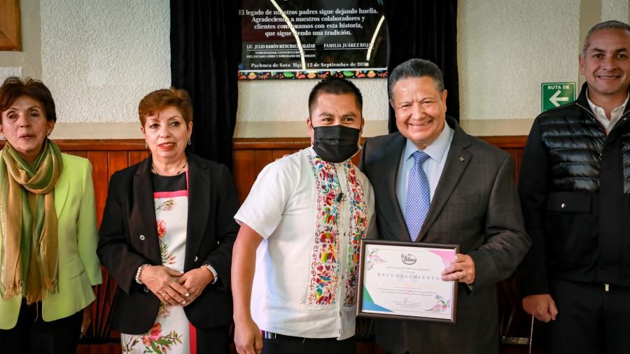 Acompaña Menchaca Salazar el 70 Aniversario del Tradicional Restaurante Pachuqueño “La Blanca”