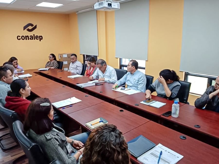 Contraloría Garantiza Transparencia en Licitaciones del Sector Educativo