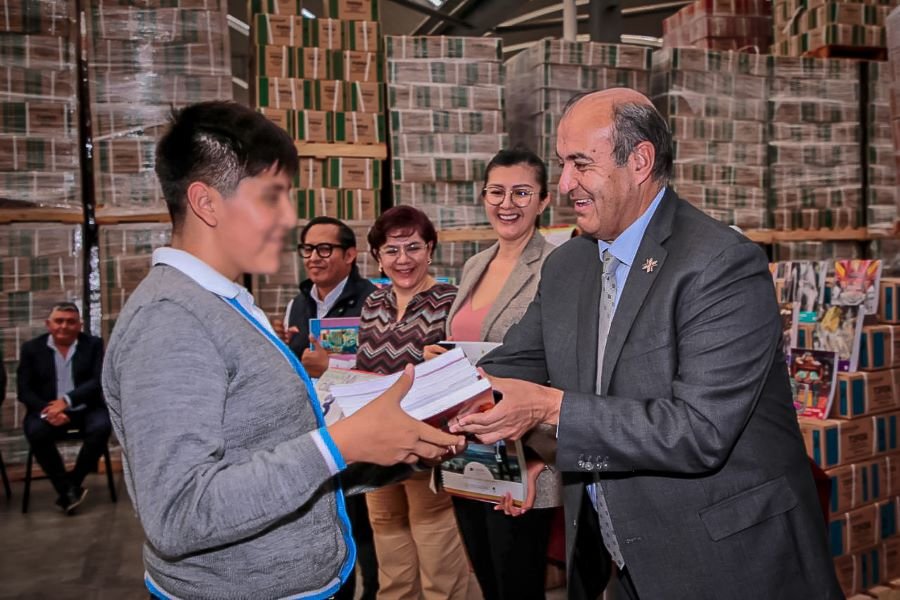 SEPH Publica convocatorias de Becas en Educación Básica