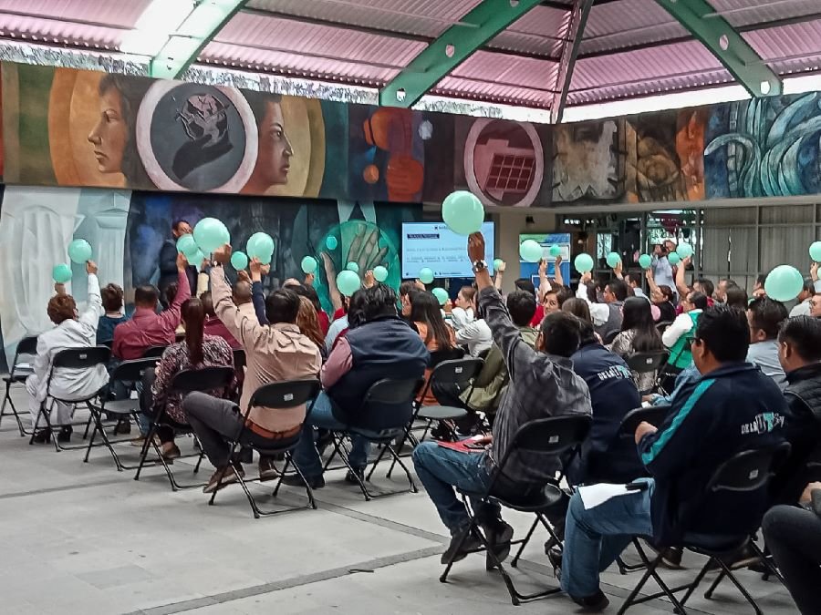 Se Capacitaron en materia de “Derechos y Obligaciones de los Servidores Públicos”.