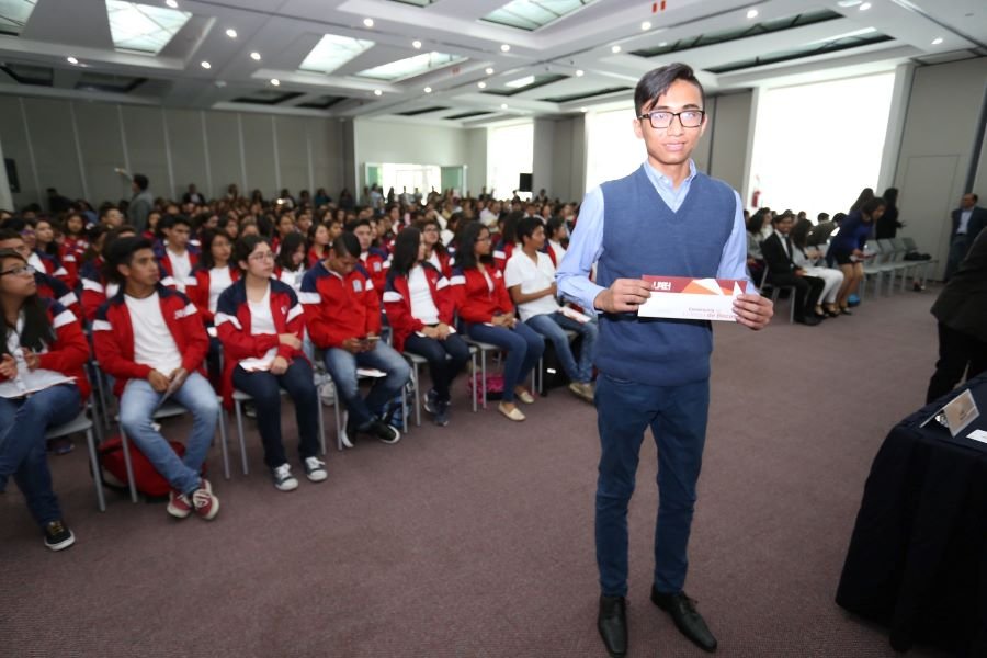 UAEH da a Conocer Las Oportunidades de Becas Para Estudiantes Garza