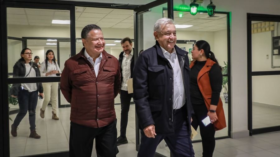 Andrés Manuel López Obrador Visitó el Estado de Hidalgo Para Supervisar la planta Coquizadora en Tula