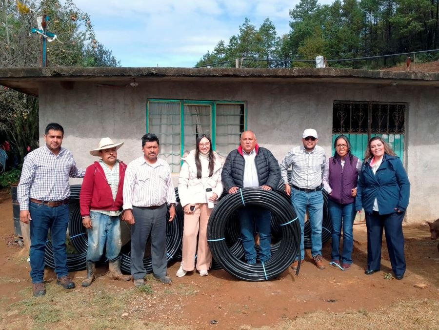 Caamt Entrega Poliducto en La Comunidad de Ojo de Agua