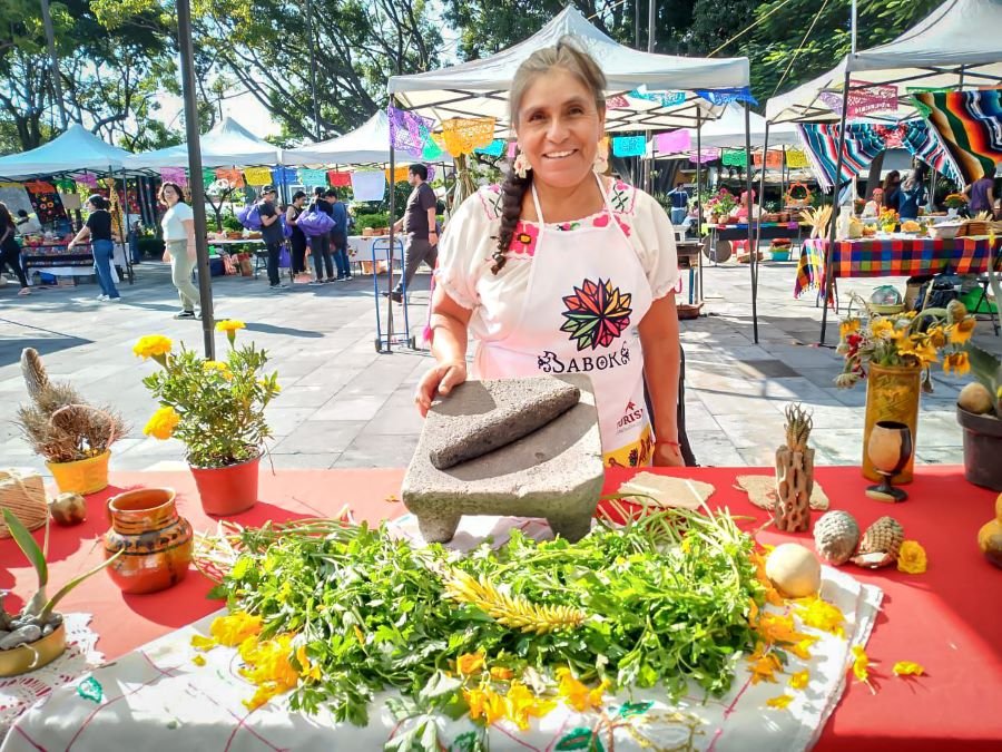 En el Primer “Encuentro de Cocineras Tradicionales”, la Comida Hidalguense da Sabor a Evento en Cuernavaca Morelos
