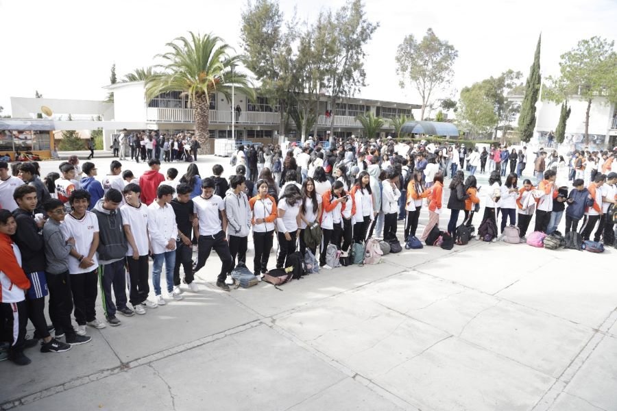 Comunidad de Prepa 3 forma Garza Como Símbolo de Identidad y Unidad