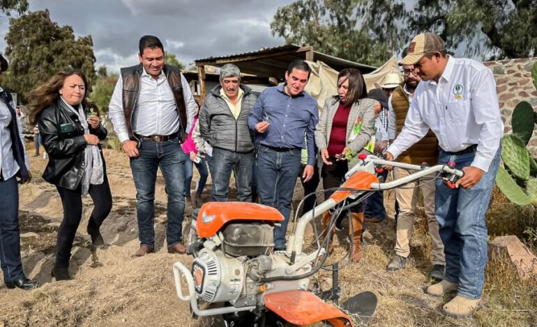 Entregó Gobierno de Hidalgo, Apoyos al Sector Agropecuario  -Habitantes del altiplano, los beneficiarios