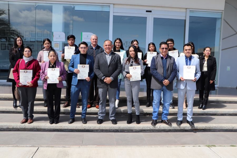 Estudiantes de la UPT Participan En Maratón de la ANFECA