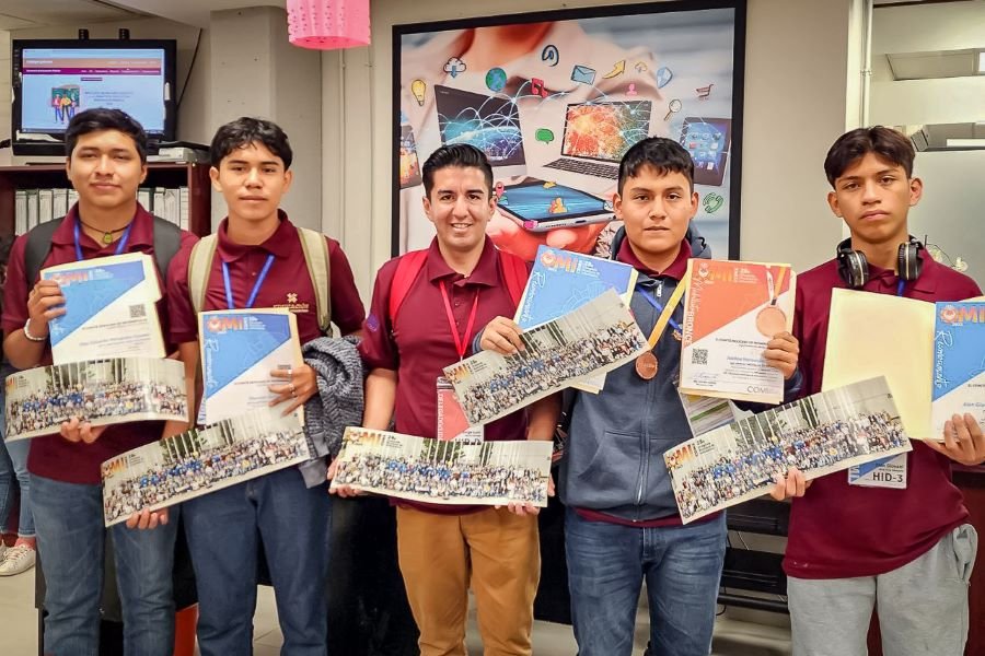 Gana Hidalgo Bronce en Olimpiada de Informática