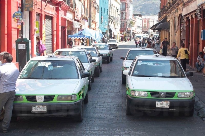 Hay Una Sobresaturación en el Otorgamiento de Concesiones Para Transporte en lo Individual (Taxi) y en Colectivos